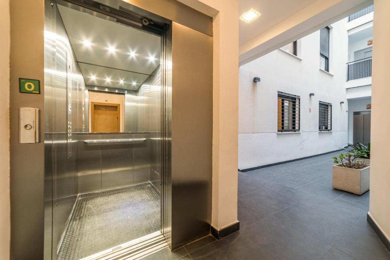 Malaga Suite Picasso With Swimming Pool And Parking In The Center! Exteriér fotografie